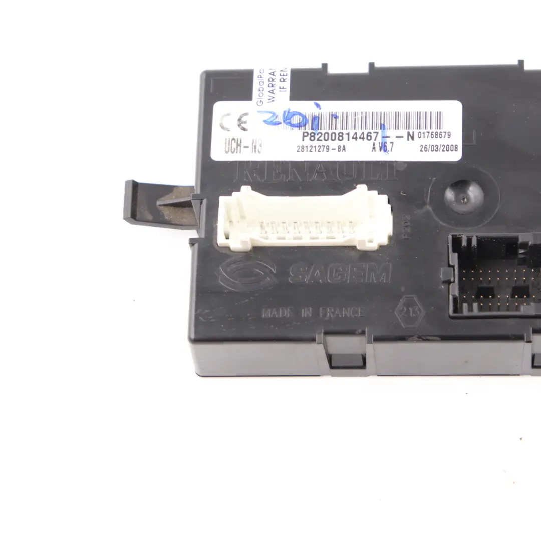 Control Unit Body Control Module BCM ECU to Renault Trafic II with Part number 8200814467 Renault Trafic II Control Unit Body Control Module BCM ECU - SKU 8200814467 - Part number 8200814467