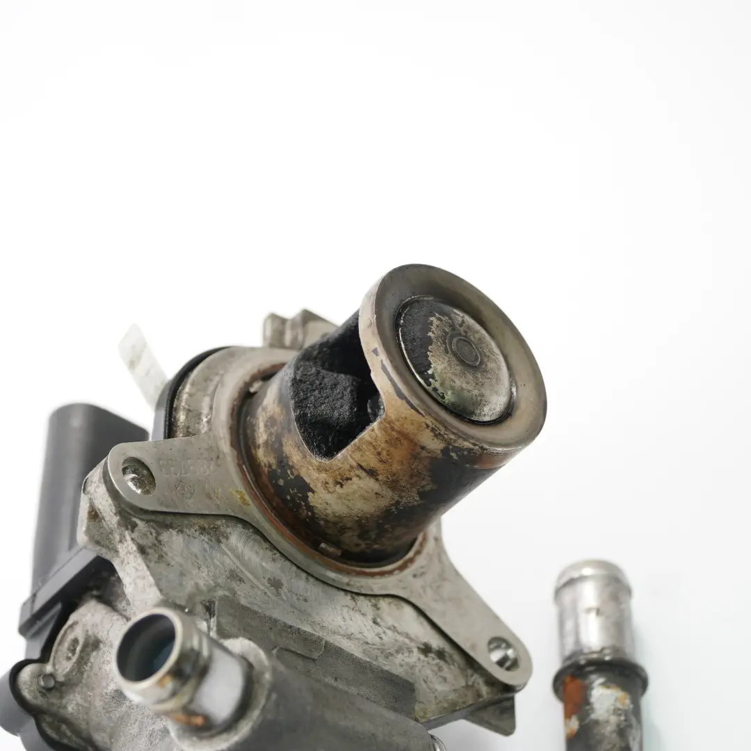 Dacia 1.5 dCi EGR Soupape EGR Rabat pour Nissan Qashqai J10 Renault à propos du numéro de pièce 8200836385 Nissan Qashqai J10 Renault Dacia 1.5 dCi EGR Soupape EGR Rabat - SKU 8200836385 - Numéro de pièce 8200836385