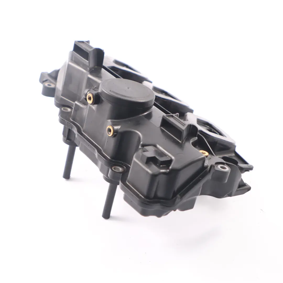 Odma Separator Oleju Pokrywa do Renault Trafic II Vivaro A 2.0 dCi o numerze 8200836881 Renault Trafic II Vivaro A 2.0 dCi Odma Separator Oleju Pokrywa - SKU 8200836881 - Numer Części 8200836881