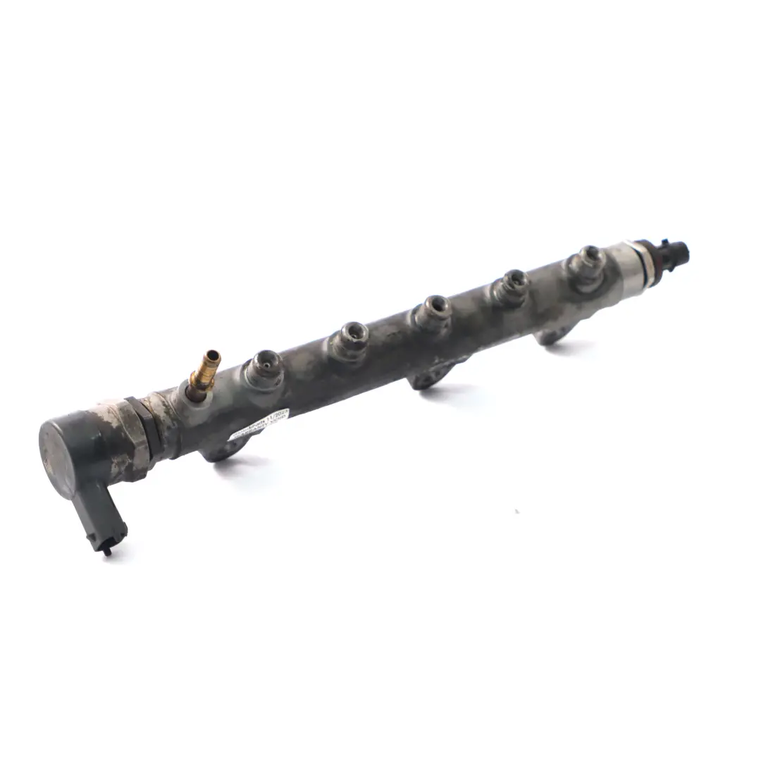Renault Trafic II Vivaro A 2.0 DCI CDTI Fuel Injector Rail - SKU 8200842432 - Part number 8200842432