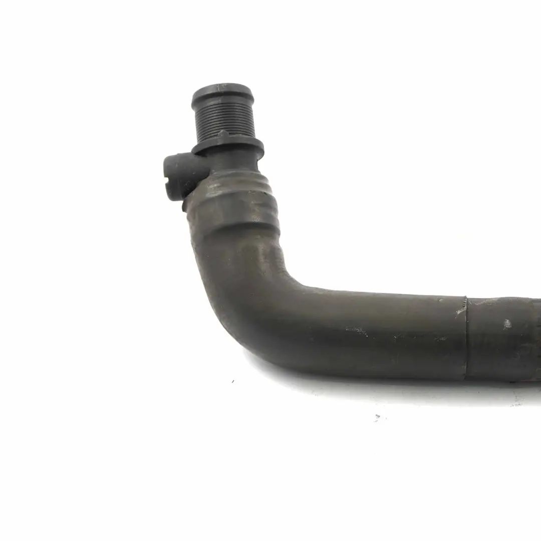 Tuyau eau Refroidissement moteur Radiateur Chauffage pour Renault Trafic 2 à propos du numéro de pièce 8200845262 Renault Trafic 2 Tuyau eau Refroidissement moteur Radiateur Chauffage - SKU 8200845262 - Numéro de pièce 8200845262