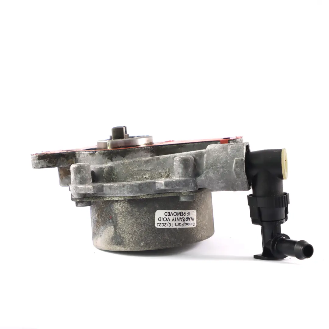 Vacuum Pump to Nissan Qashqai Renault Megane III 2.0 dCi Diesel with Part number 8200845984 Nissan Qashqai Renault Megane III 2.0 dCi Diesel Vacuum Pump - SKU 8200845984 - Part number 8200845984