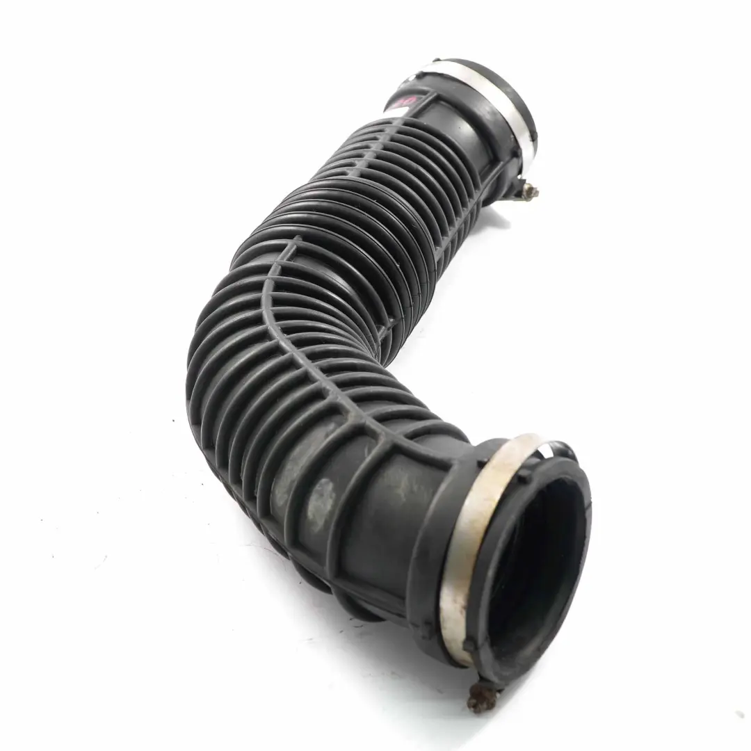 Wąż Rura Dolot Powietrza do Renault Master 3 2.3 DCI o numerze 8200858600 Renault Master 3 2.3 DCI Wąż Rura Dolot Powietrza - SKU 8200858600 - Numer Części 8200858600