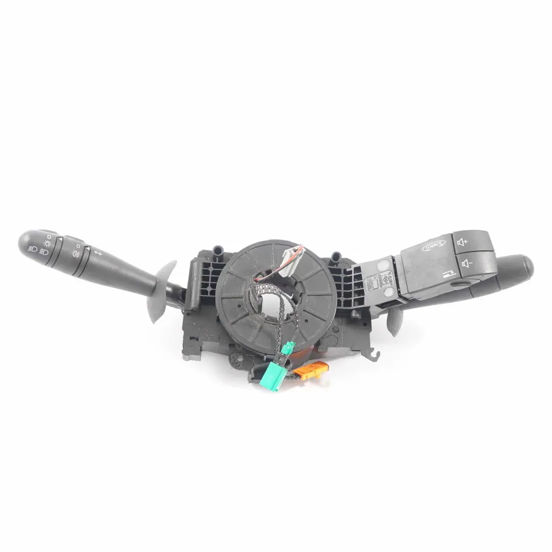 Columna de dirección Interruptor limpiaparabrisas para Renault Trafic II con número de pieza 8200878343 Renault Trafic II Columna de dirección Interruptor limpiaparabrisas - SKU 8200878343 - Número de pieza 8200878343