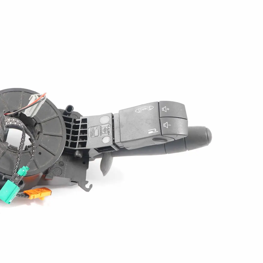 Columna de dirección Interruptor limpiaparabrisas para Renault Trafic II con número de pieza 8200878343 Renault Trafic II Columna de dirección Interruptor limpiaparabrisas - SKU 8200878343 - Número de pieza 8200878343