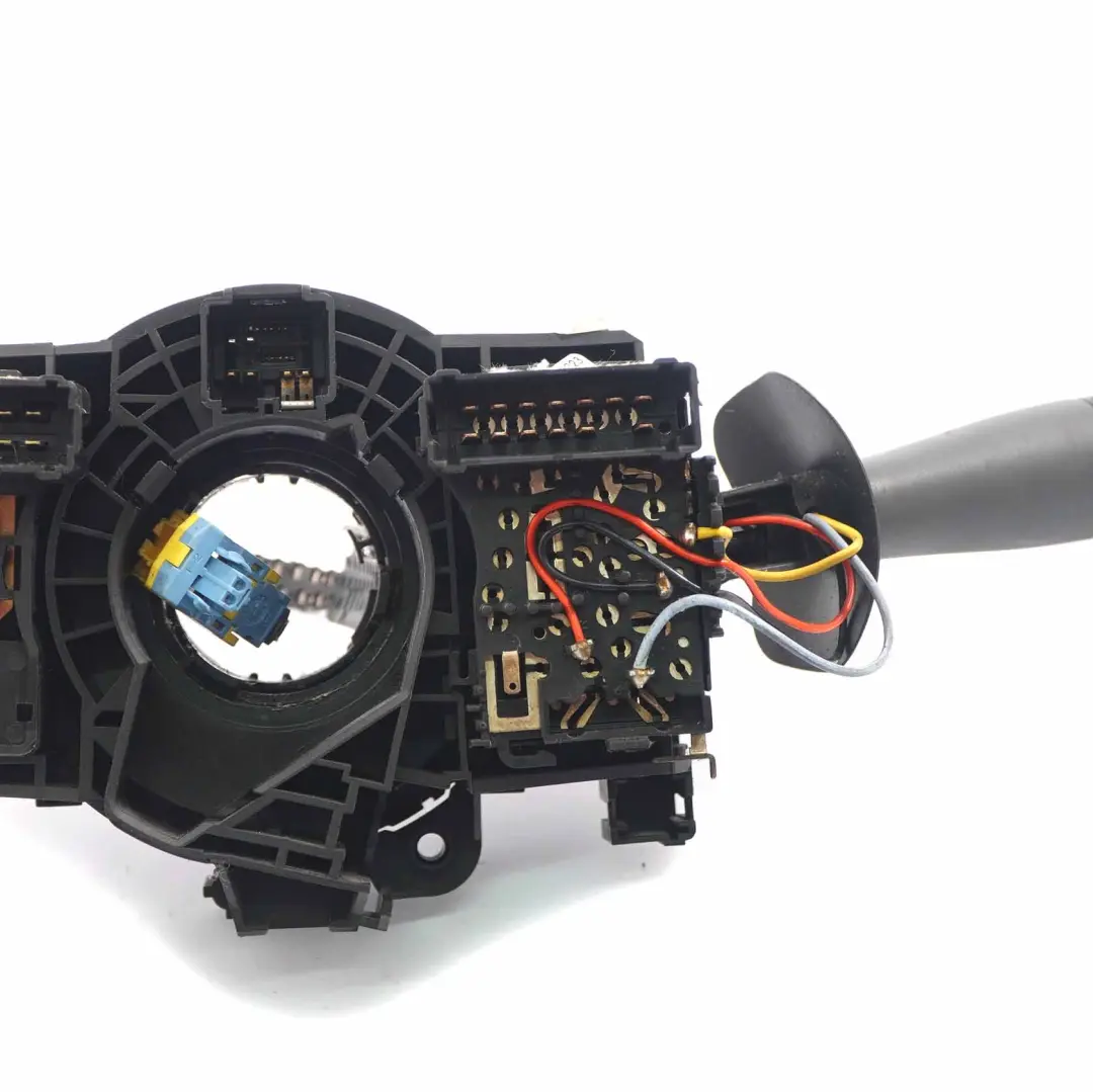 Columna Dirección Interruptor Cluster Indicador Stalk para Renault Master con número de pieza 8200878698 Renault Master Columna Dirección Interruptor Cluster Indicador Stalk - SKU 8200878698 - Número de pieza 8200878698