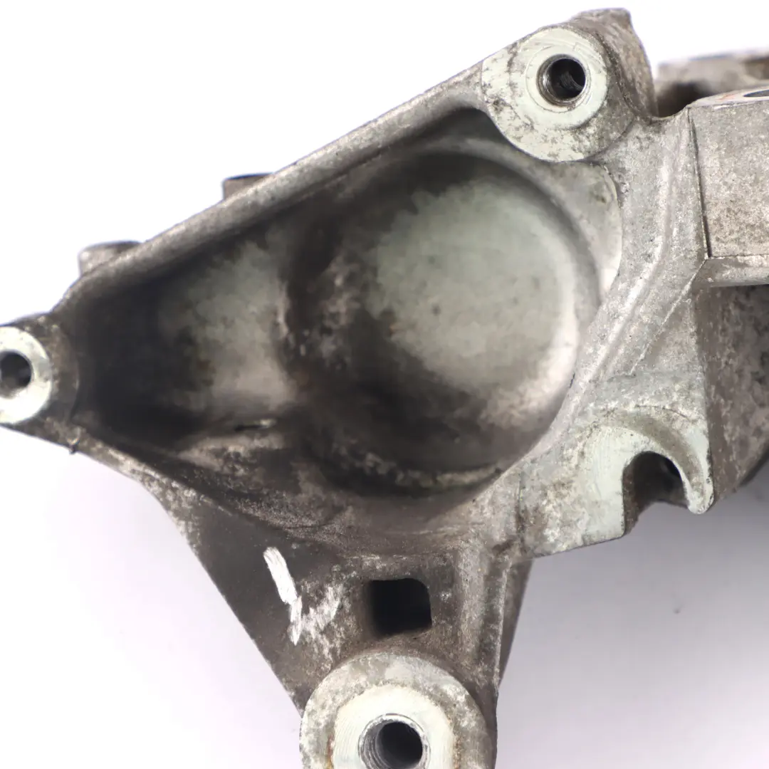 Support Alternateur Nissan Qashqai Renault 2.0 dCi pour à propos du numéro de pièce 8200881264 Support Alternateur Nissan Qashqai Renault 2.0 dCi - SKU 8200881264 - Numéro de pièce 8200881264