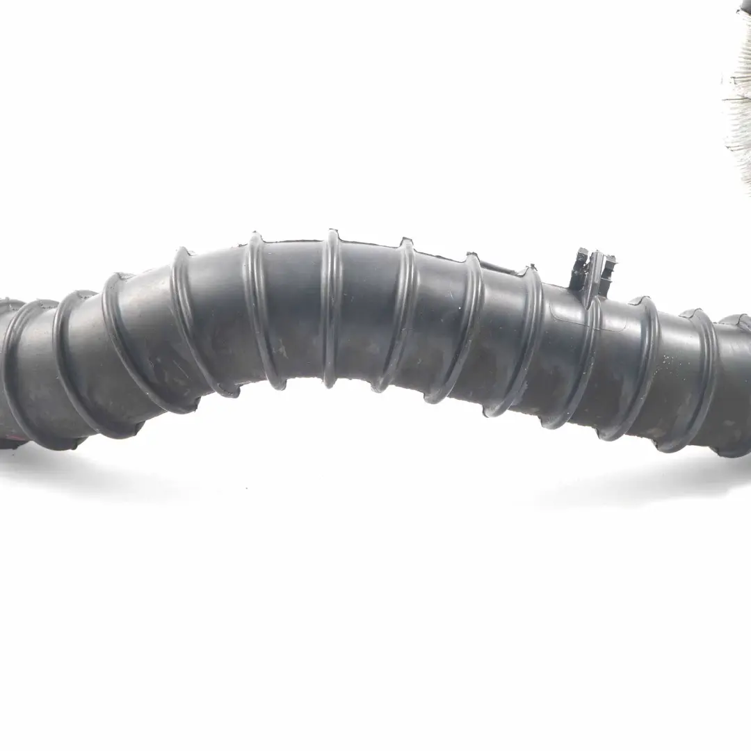 Intake Pipe Hose to Renault Master 2 Vauxhall Movano A 2.5 DCI CDTI Air with Part number 8200887497 Renault Master 2 Vauxhall Movano A 2.5 DCI CDTI Air Intake Pipe Hose - SKU 8200887497 - Part number 8200887497