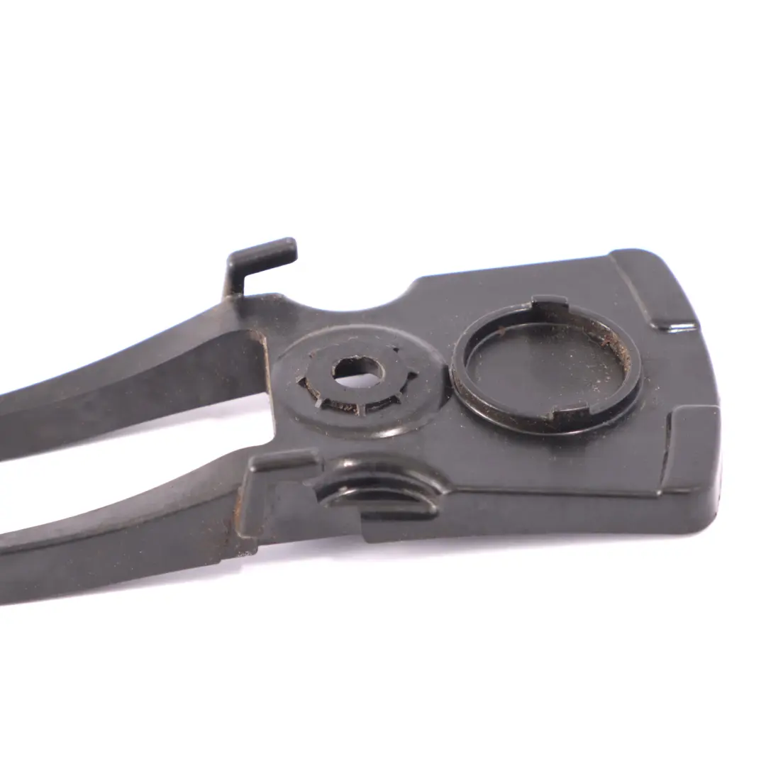 Door Handle Grab Base Carrier to Renault Trafic 2 Vauxhall Vivaro A with Part number 8200897943 Renault Trafic 2 Vauxhall Vivaro A Door Handle Grab Base Carrier - SKU 8200897943 - Part number 8200897943