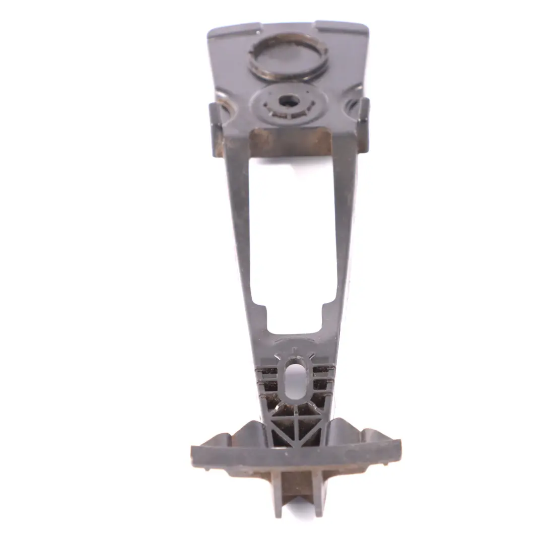 Door Handle Grab Base Carrier to Renault Trafic 2 Vauxhall Vivaro A with Part number 8200897943 Renault Trafic 2 Vauxhall Vivaro A Door Handle Grab Base Carrier - SKU 8200897943 - Part number 8200897943