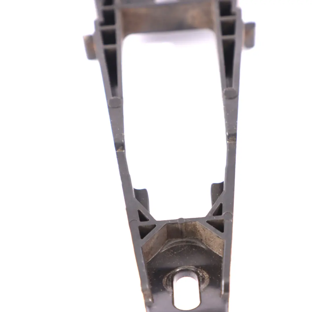 Door Handle Grab Base Carrier to Renault Trafic 2 Vauxhall Vivaro A with Part number 8200897943 Renault Trafic 2 Vauxhall Vivaro A Door Handle Grab Base Carrier - SKU 8200897943 - Part number 8200897943