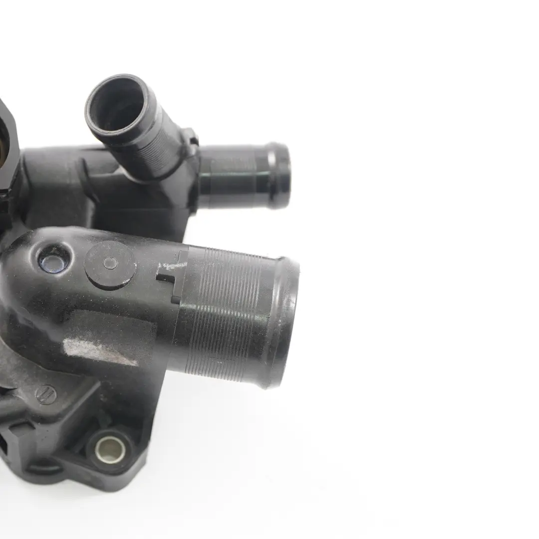 Thermostat Coolant Housing to Renault Trafic II Opel Vivaro A 2.0 DCI with Part number 8200907243 Renault Trafic II Opel Vivaro A 2.0 DCI Thermostat Coolant Housing - SKU 8200907243 - Part number 8200907243