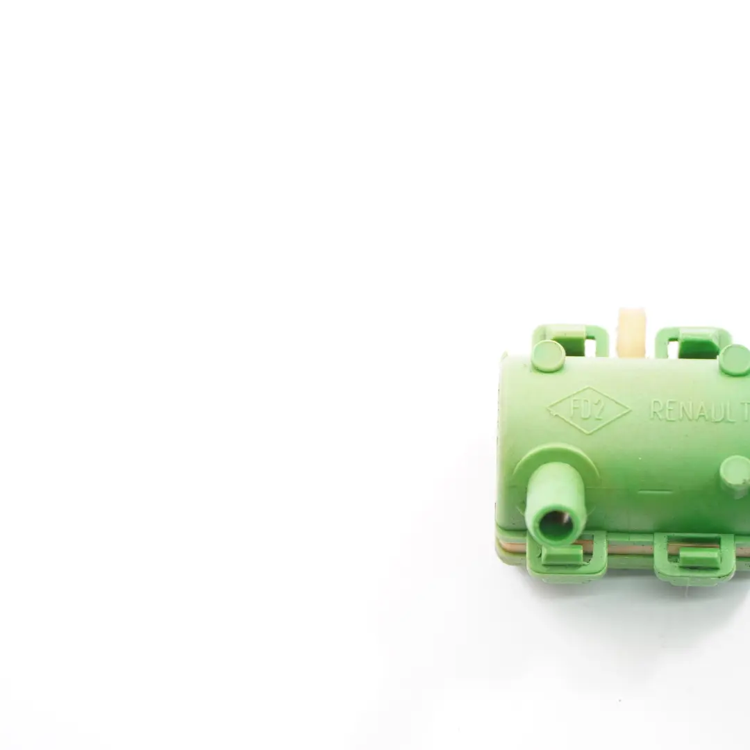 Conector tubería combustible para Renault Trafic II 2.0 DCI Master III 2.3 DCI con número de pieza 8200925307 Renault Trafic II 2.0 DCI Master III 2.3 DCI Conector tubería combustible - SKU 8200925307 - Número de pieza 8200925307