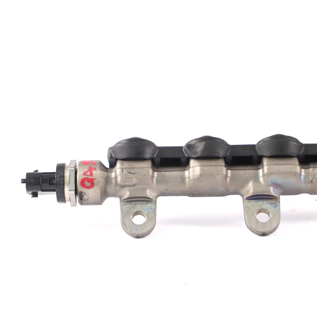 Rail Nissan Qashqai Juke Renault 2.0 dCi Fuel Injection Rail to Fuel with Part number 8200942721 Fuel Rail Nissan Qashqai Juke Renault 2.0 dCi Fuel Injection Rail - SKU 8200942721 - Part number 8200942721