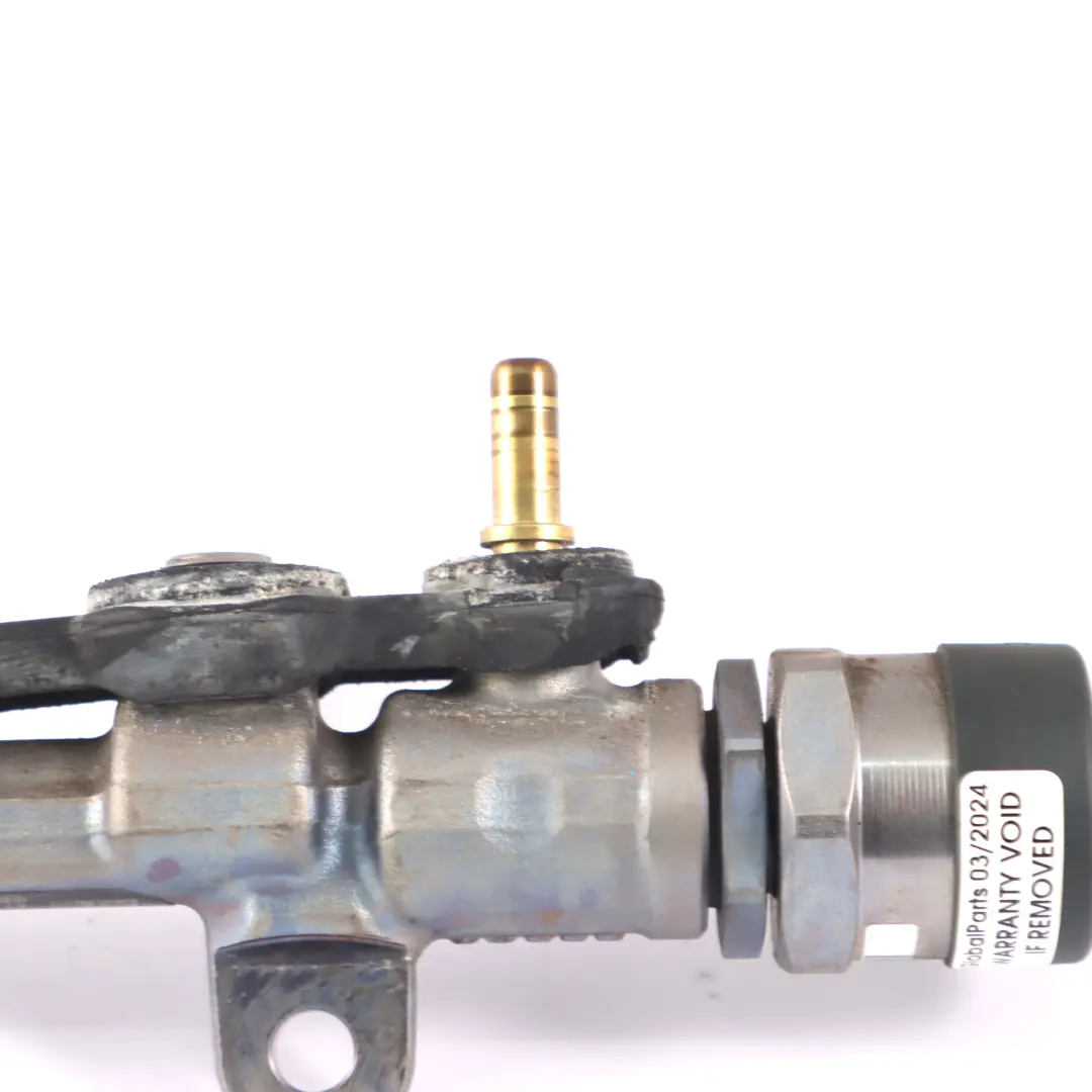 Rail de inyección de combustible para Nissan Qashqai Juke Renault 2.0 dCi con número de pieza 8200942721 Nissan Qashqai Juke Renault 2.0 dCi Rail de inyección de combustible - SKU 8200942721 - Número de pieza 8200942721