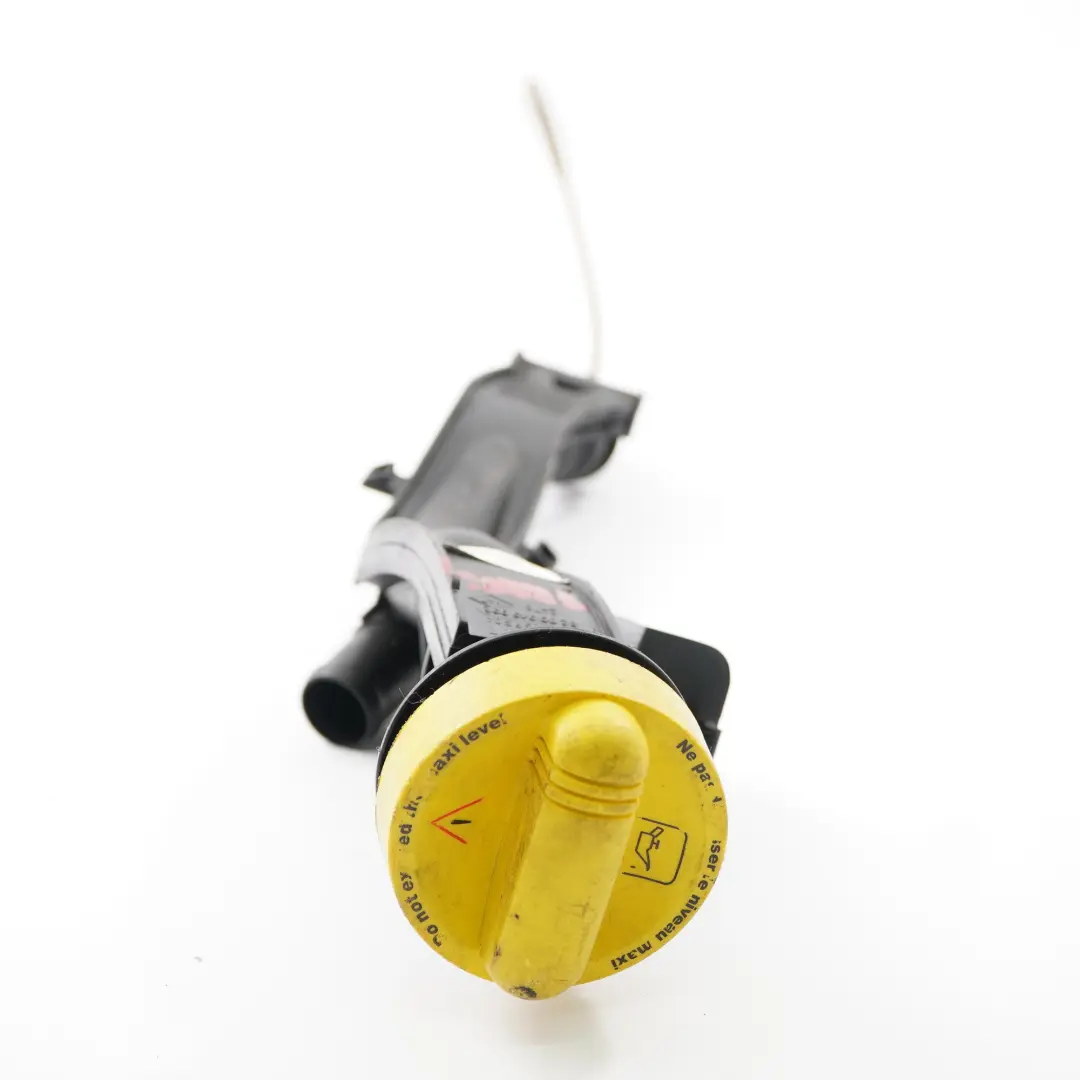 Asta livello dell'olio Guida del tubo dell'olio per Renault Trafic Opel Vivaro con numero di parte 8200949932 Renault Trafic Opel Vivaro Asta livello dell'olio Guida del tubo dell'olio - SKU 8200949932 - Numero di parte 8200949932