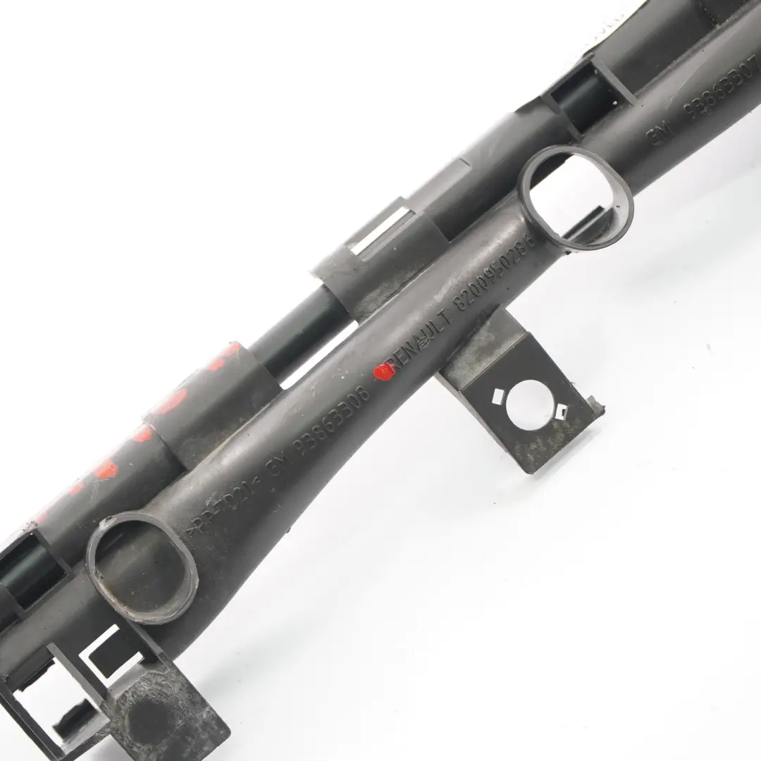 Tubo flessibile linea carburante per Renault Trafic II Vivaro A 2.0 DCI con numero di parte 8200950286 Renault Trafic II Vivaro A 2.0 DCI Tubo flessibile linea carburante - SKU 8200950286 - Numero di parte 8200950286