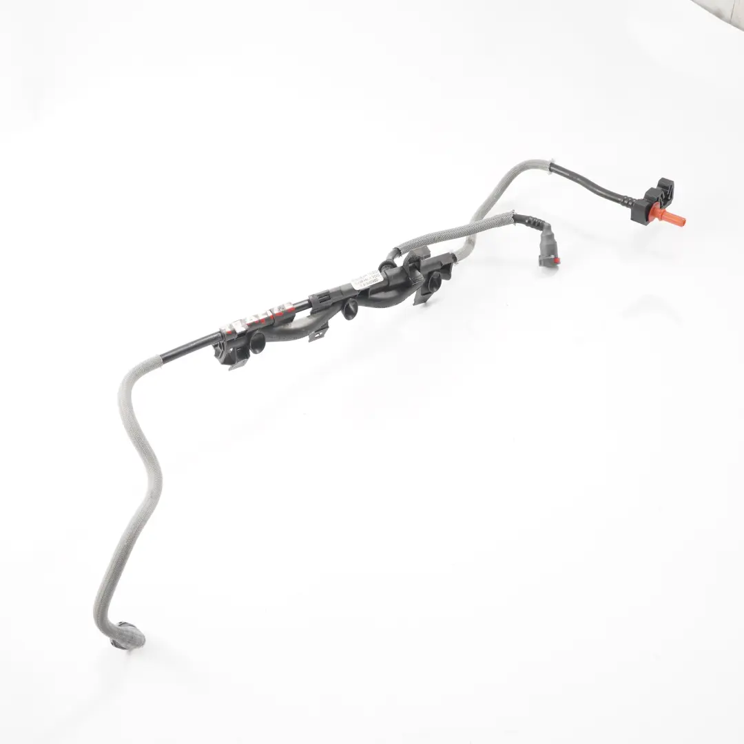 Tubo flessibile linea carburante per Renault Trafic II Vivaro A 2.0 DCI con numero di parte 8200950286 Renault Trafic II Vivaro A 2.0 DCI Tubo flessibile linea carburante - SKU 8200950286 - Numero di parte 8200950286