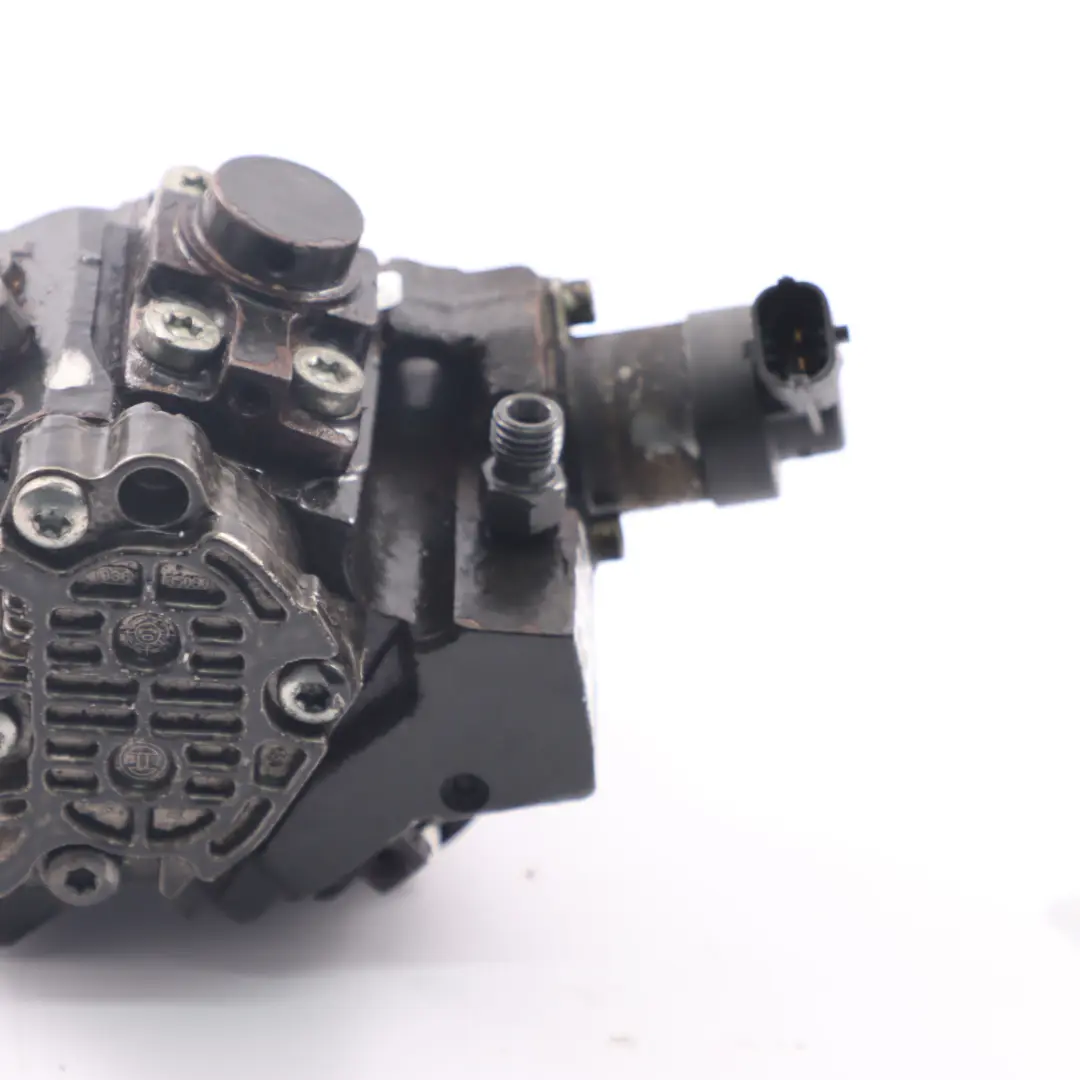 Hochdruckeinspritzung Kraftstoffpumpe für Renault Trafic II 2.0 DCi mit Teilenummer 8200950493 Renault Trafic II 2.0 DCi Hochdruckeinspritzung Kraftstoffpumpe - SKU 8200950493 - Teilenummer 8200950493