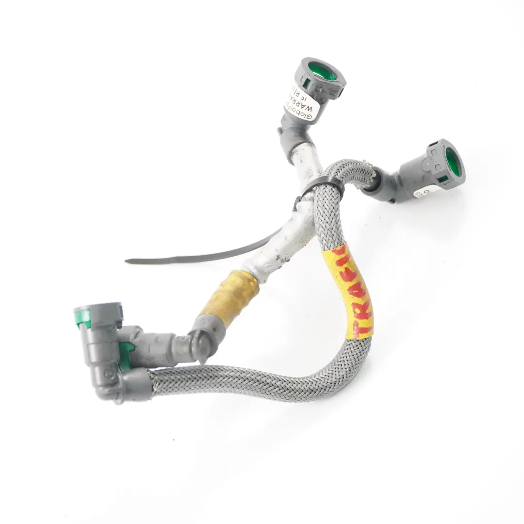 Tubo de combustible diesel para Renault Trafic II Opel Vivaro A 2.0 DCI con número de pieza 8200971654 Renault Trafic II Opel Vivaro A 2.0 DCI Tubo de combustible diesel - SKU 8200971654 - Número de pieza 8200971654