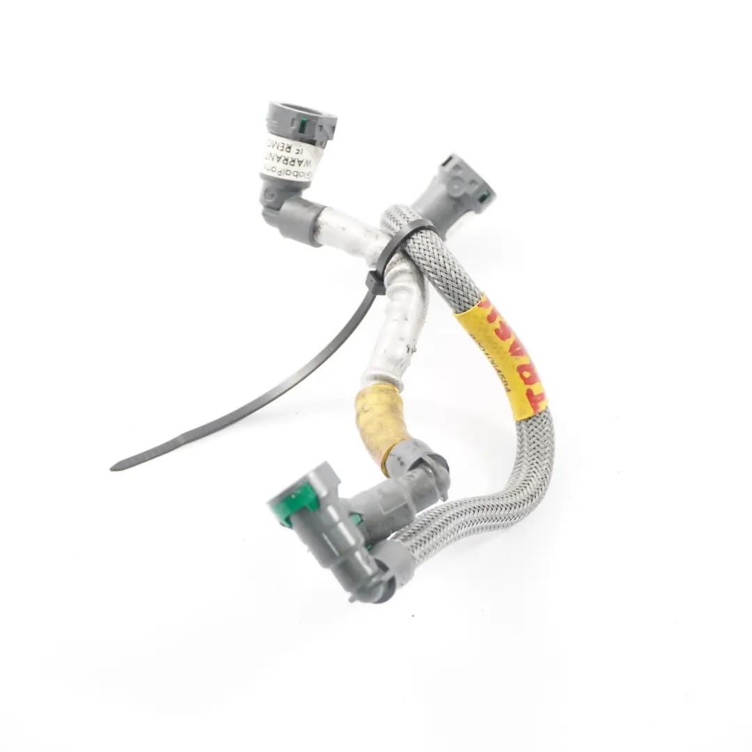 Tuyau d'alimentation en carburant pour Renault Trafic II Opel Vivaro A 2.0 DCI Diesel à propos du numéro de pièce 8200971654 Renault Trafic II Opel Vivaro A 2.0 DCI Diesel Tuyau d'alimentation en carburant - SKU 8200971654 - Numéro de pièce 8200971654