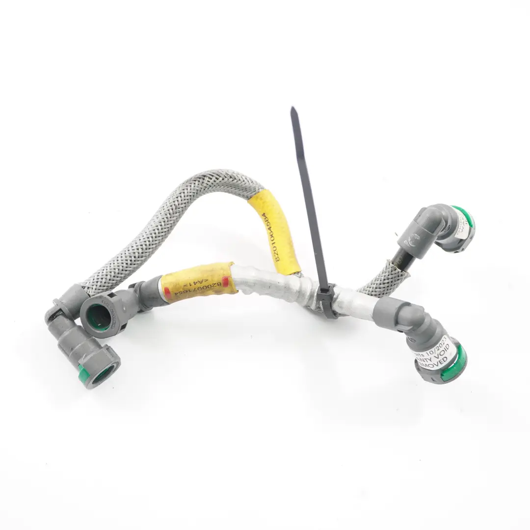 Tuyau d'alimentation en carburant pour Renault Trafic II Opel Vivaro A 2.0 DCI Diesel à propos du numéro de pièce 8200971654 Renault Trafic II Opel Vivaro A 2.0 DCI Diesel Tuyau d'alimentation en carburant - SKU 8200971654 - Numéro de pièce 8200971654