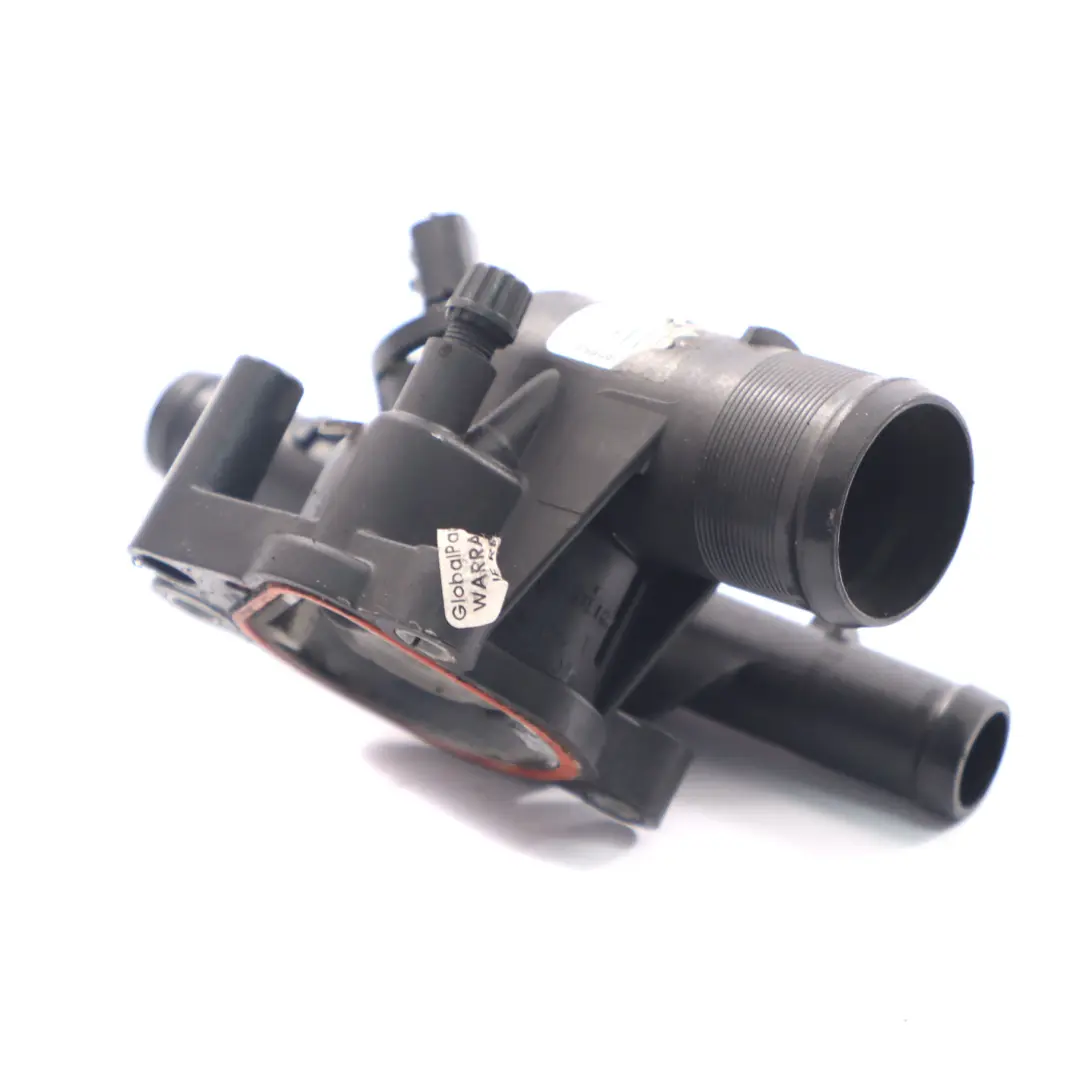 Boîtier de thermostat pour Renault Master III Opel Movano B 2.3 DCI à propos du numéro de pièce 8200978549 Renault Master III Opel Movano B 2.3 DCI Boîtier de thermostat - SKU 8200978549 - Numéro de pièce 8200978549