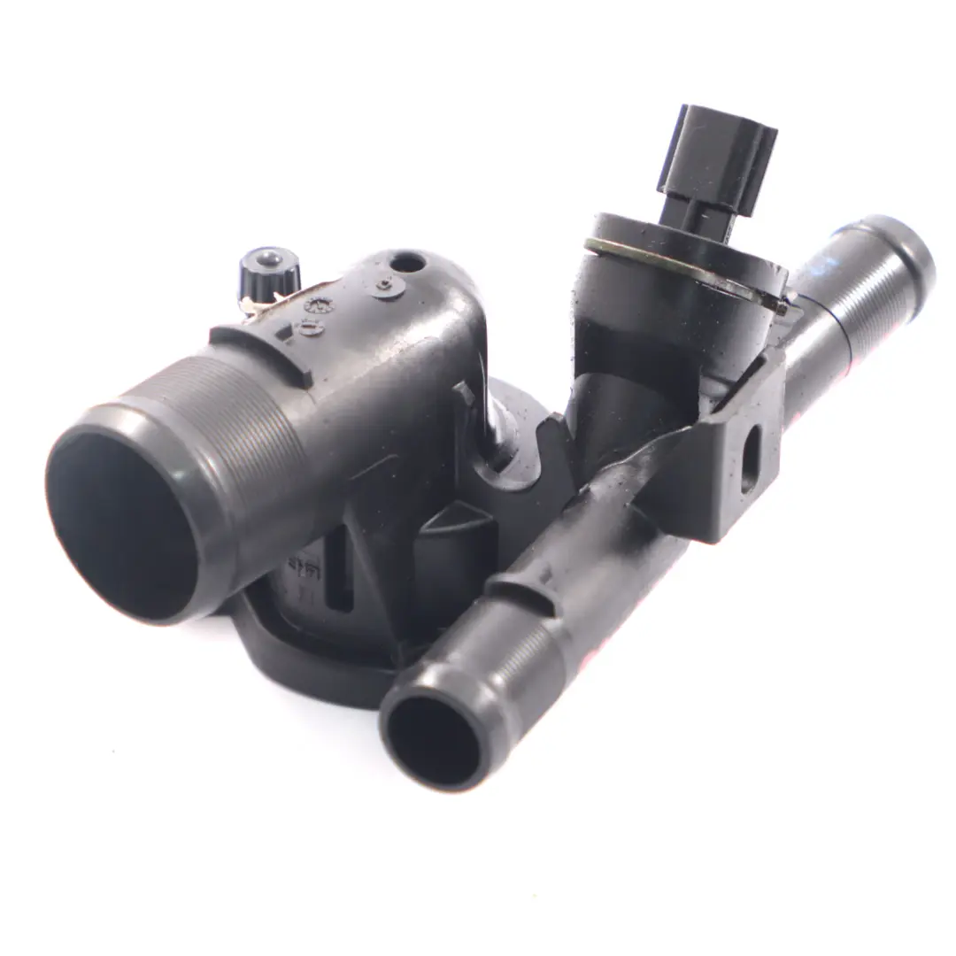 Alloggiamento termostato per Renault Master III Opel Movano B 2.3 DCI con numero di parte 8200978549 Renault Master III Opel Movano B 2.3 DCI Alloggiamento termostato - SKU 8200978549 - Numero di parte 8200978549