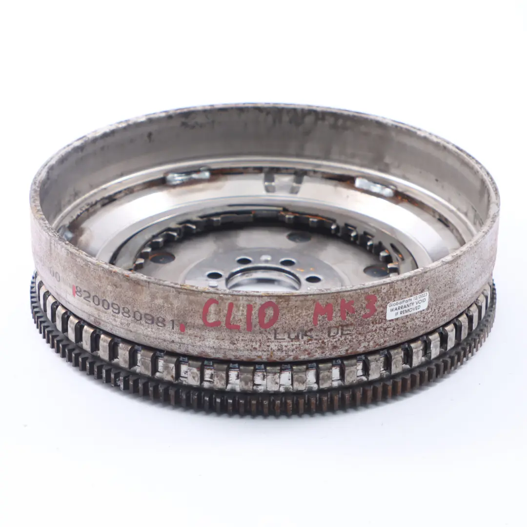 Dacia Duster 1.5 DCi Gearbox Clutch Flywheel to Renault Clio IV with Part number 8200980981 Renault Clio IV Dacia Duster 1.5 DCi Gearbox Clutch Flywheel - SKU 8200980981 - Part number 8200980981