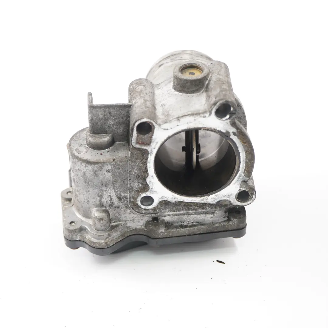 Clapet de corps de papillon pour Renault Trafic II 2.0 Master III 2.3 DCI à propos du numéro de pièce 8200987453 Renault Trafic II 2.0 Master III 2.3 DCI Clapet de corps de papillon - SKU 8200987453 - Numéro de pièce 8200987453