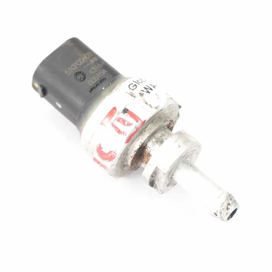 Exhaust Pressure Sensor to Renault Trafic III Vauxhall Vivaro B dCi with Part number 8201000764 Renault Trafic III Vauxhall Vivaro B dCi Exhaust Pressure Sensor - SKU 8201000764 - Part number 8201000764