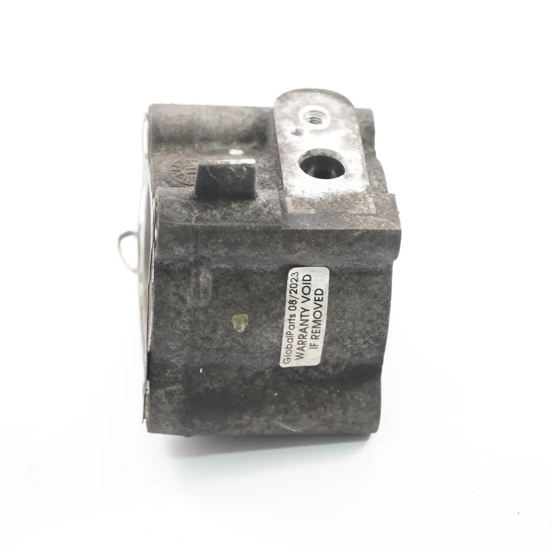 Flansch Ansaugrohr für Renault Trafic II Opel Vivaro A 2.0 DCI Diesel mit Teilenummer 8201001358 Renault Trafic II Opel Vivaro A 2.0 DCI Diesel Flansch Ansaugrohr - SKU 8201001358 - Teilenummer 8201001358