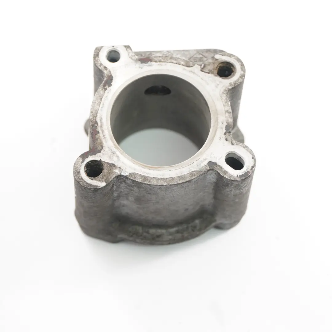 Bride Tube d'aspiration pour Renault Trafic II Vivaro A 2.0 DCI Diesel à propos du numéro de pièce 8201001358 Renault Trafic II Vivaro A 2.0 DCI Diesel Bride Tube d'aspiration - SKU 8201001358 - Numéro de pièce 8201001358