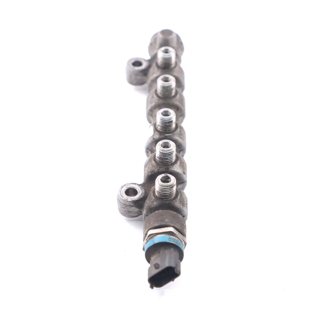 Renault Master 2 Opel Movano A 2.5 DCI CDTI Rail d'injection - SKU 8201003197 - Numéro de pièce 8201003197