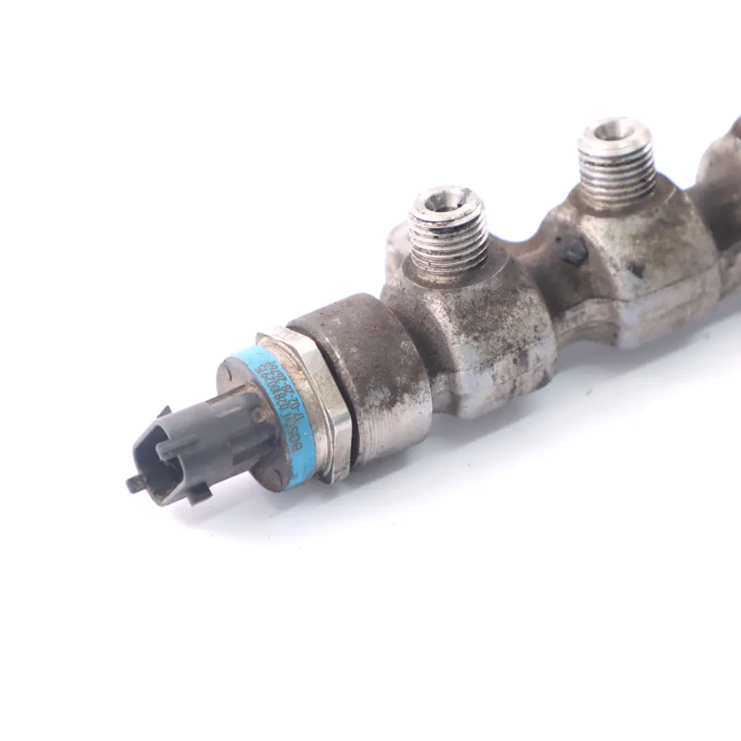 Renault Master 2 Opel Movano A 2.5 DCI CDTI Rail iniettore carburante - SKU 8201003197 - Numero di parte 8201003197