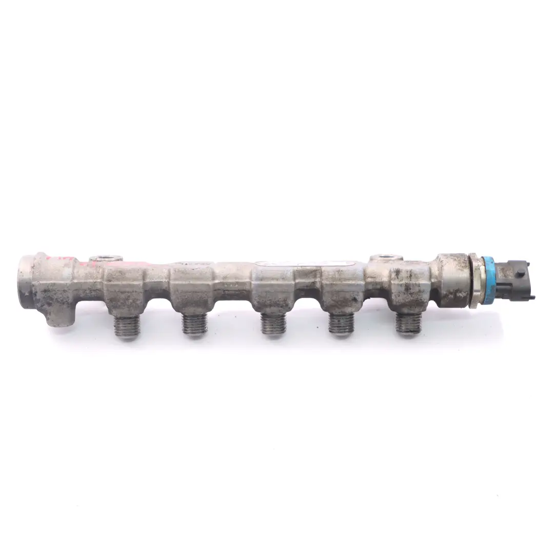 Renault Master 2 Opel Movano A 2.5 DCI CDTI Rail iniettore carburante - SKU 8201003197 - Numero di parte 8201003197