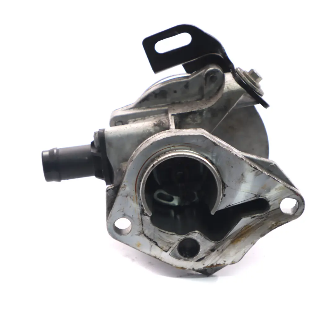 K9K Vacuum Pump to Renault Scenic III Megane III 1.5 DCi Engine with Part number 8201005306 Renault Scenic III Megane III 1.5 DCi Engine K9K Vacuum Pump - SKU 8201005306 - Part number 8201005306