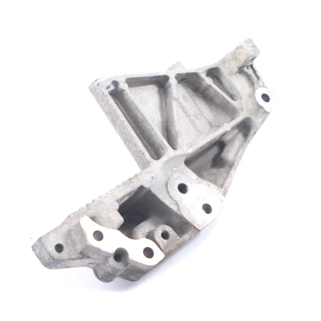 Renault Master III 2.3 DCi Diesel Engine Support Mount Bracket - SKU 8201055993 - Part number 8201055993