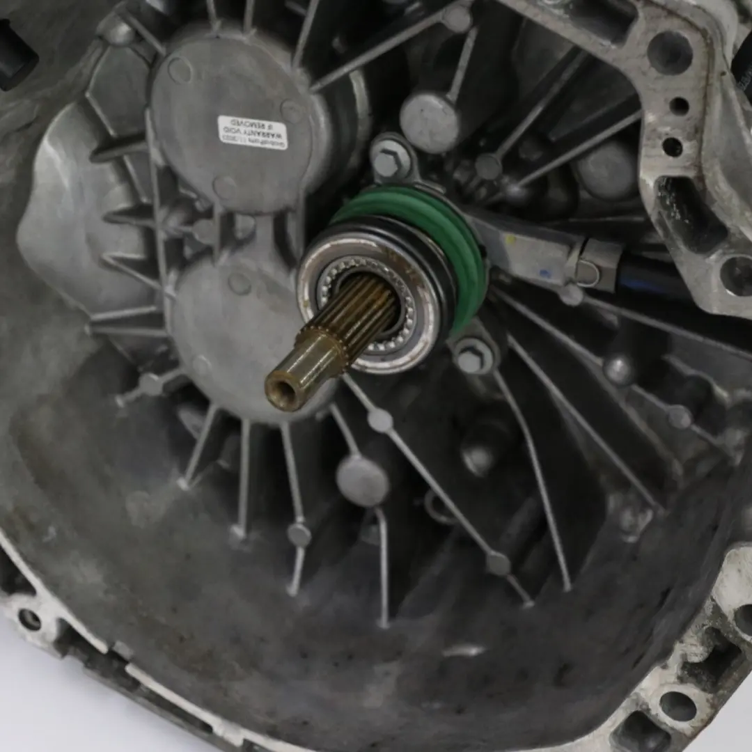Manual Gearbox Vauxhall Vivaro B Renault Trafic III 6 Speed PF6050 BVM6 WARRANTY - SKU 8201576122 - Part number 8201576122