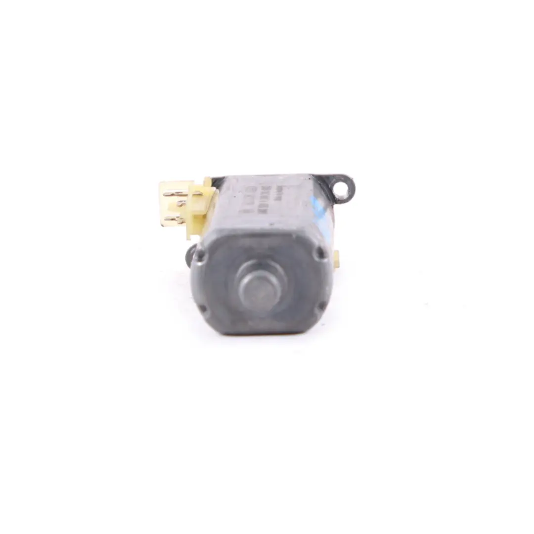 Mercedes-Benz C E W204 W211 Front Left N/S Seat Adjuster Motor Actuator to with Part number 82040849 Mercedes-Benz C E W204 W211 Front Left N/S Seat Adjuster Motor Actuator - SKU 82040849 - Part number 82040849