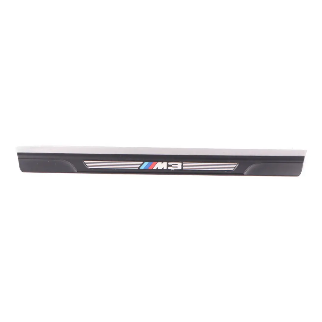 Coupé Moldura Puerta Entrada Derecha Lado Exterior para BMW E46 con número de pieza 8204114 BMW E46 Coupé Moldura Puerta Entrada Derecha Lado Exterior - SKU 8204114-1 - Número de pieza 8204114