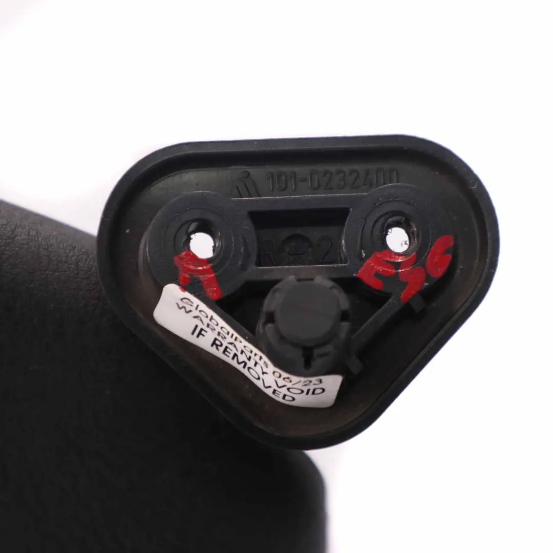 Specchietto parasole destro nero Copertura parasole per BMW E46 Cabrio con numero di parte 8204268 BMW E46 Cabrio Specchietto parasole destro nero Copertura parasole - SKU 8204268-1 - Numero di parte 8204268