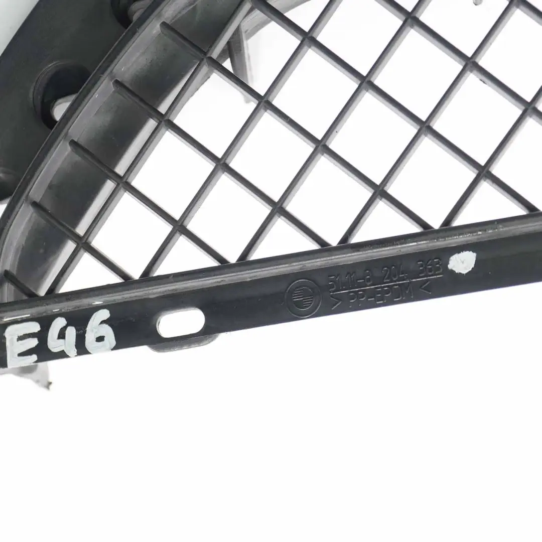 Grille de pare-chocs avant Grille Centrale Panneau d'habillage pour BMW E46 à propos du numéro de pièce 8204363 BMW E46 Grille de pare-chocs avant Grille Centrale Panneau d'habillage - SKU 8204363 - Numéro de pièce 8204363