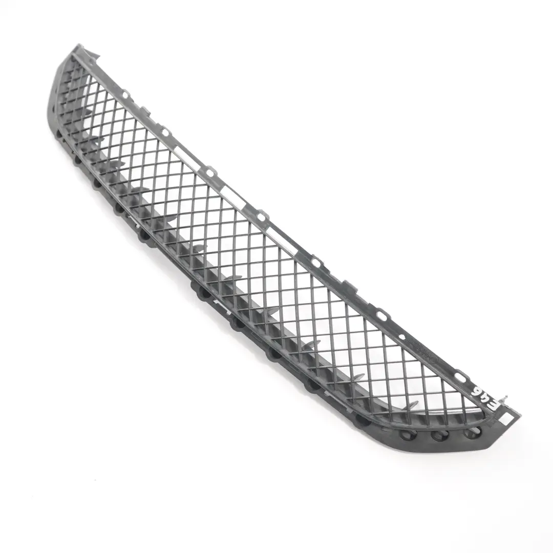 Grille de pare-chocs avant Grille Centrale Panneau d'habillage pour BMW E46 à propos du numéro de pièce 8204363 BMW E46 Grille de pare-chocs avant Grille Centrale Panneau d'habillage - SKU 8204363 - Numéro de pièce 8204363