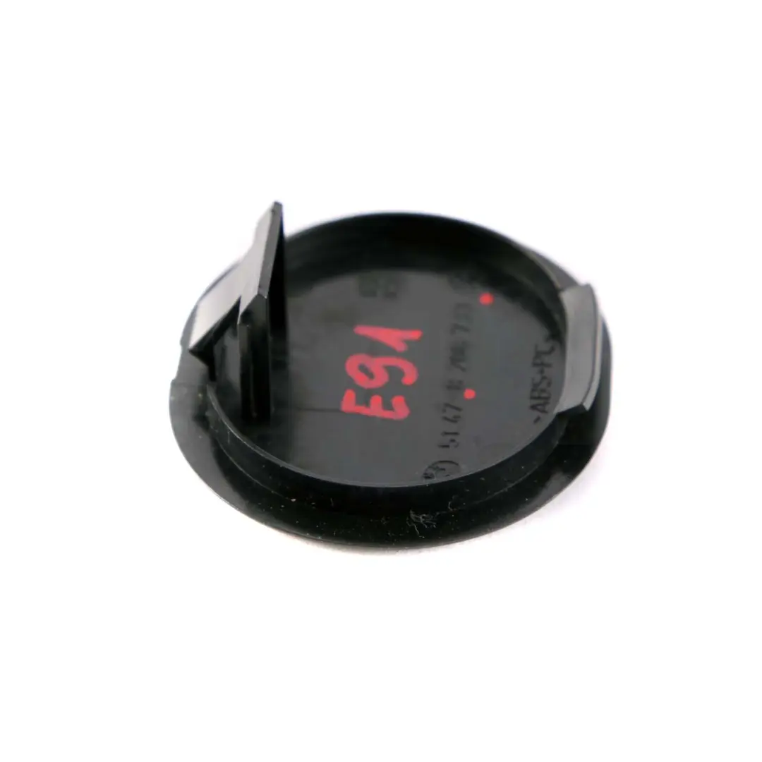 Coperchio Isofix del pavimento de bagagliaio posteriore Nero per BMW E61 E91 con numero di parte 8208733 BMW E61 E91 Coperchio Isofix del pavimento de bagagliaio posteriore Nero - SKU 8208733 - Numero di parte 8208733