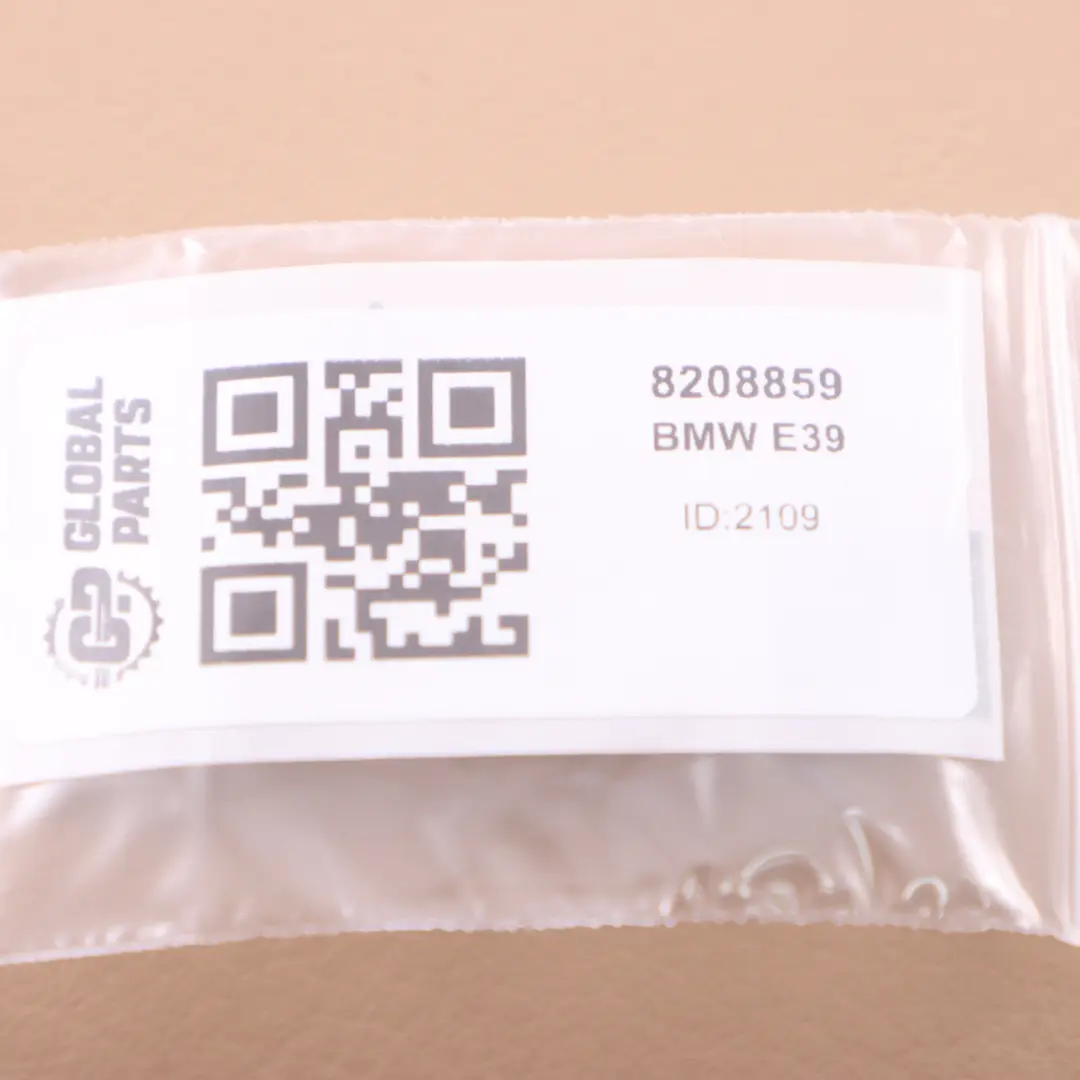 Sièges Arrière Banquette Accoudoir Cuir Sandbeige Beige V6SN pour BMW E39 à propos du numéro de pièce 7049395 BMW E39 Sièges Arrière Banquette Accoudoir Cuir Sandbeige Beige V6SN - SKU 8208859 - Numéro de pièce 7049395