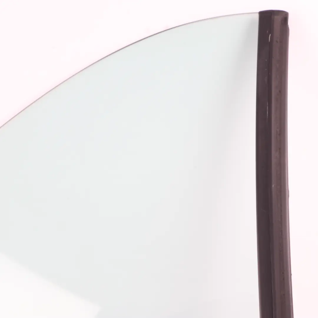 Ventana Lateral Cuarto Verde Trasero Derecho AS2 para BMW E46 Convertible con número de pieza 8209424 BMW E46 Convertible Ventana Lateral Cuarto Verde Trasero Derecho AS2 - SKU 8209424-1 - Número de pieza 8209424