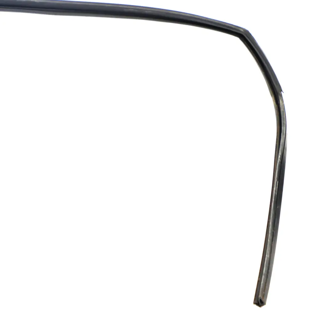 Joint de Vitrage Porte Avant Gauche Guide pour Kia Ceed à propos du numéro de pièce 821101H000EQ Kia Ceed Joint de Vitrage Porte Avant Gauche Guide - SKU 821101H000EQ - Numéro de pièce 821101H000EQ