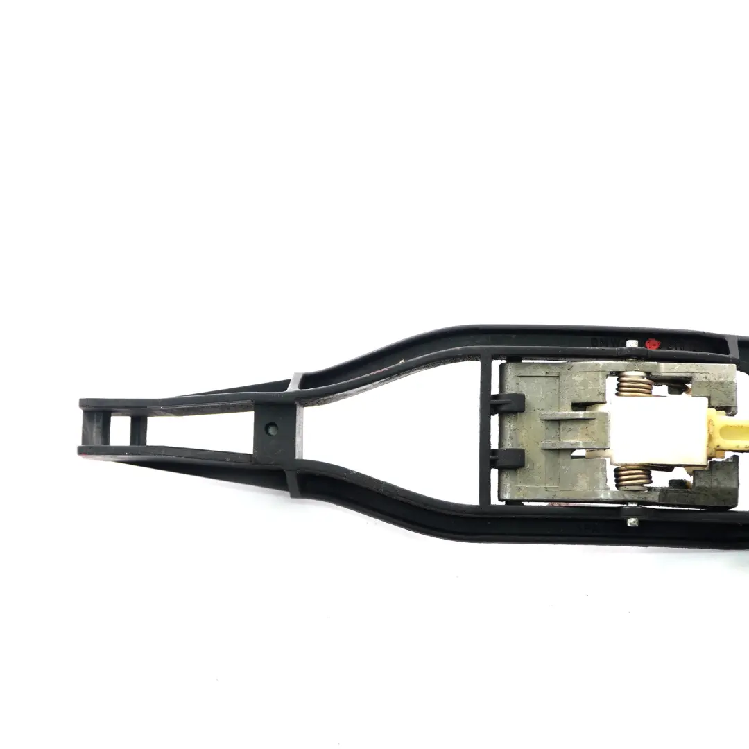 Puerta Manija Base Portador Delantero Trasero Izquierdo Soporte para BMW E46 con número de pieza 8216121 BMW E46 Puerta Manija Base Portador Delantero Trasero Izquierdo Soporte - SKU 8216121 - Número de pieza 8216121