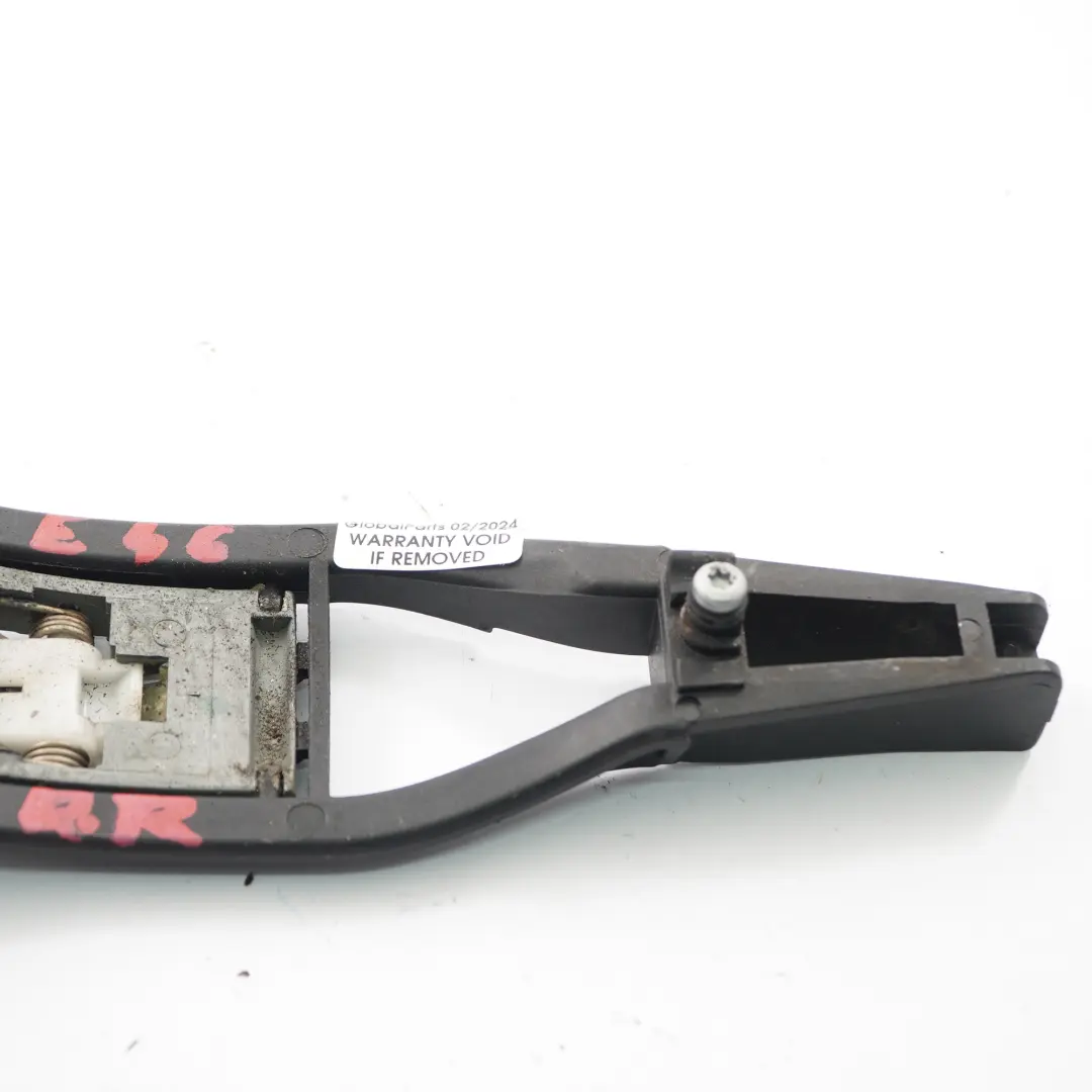 Tür griff Basis vorne hinten rechts Halterung Lager für BMW E46 mit Teilenummer 8216122 BMW E46 Tür griff Basis vorne hinten rechts Halterung Lager - SKU 8216122 - Teilenummer 8216122